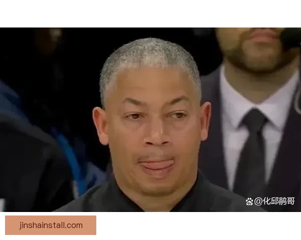 泰伦卢称加兰是顶尖射手鼓励多投三分抓住机会勇敢出手